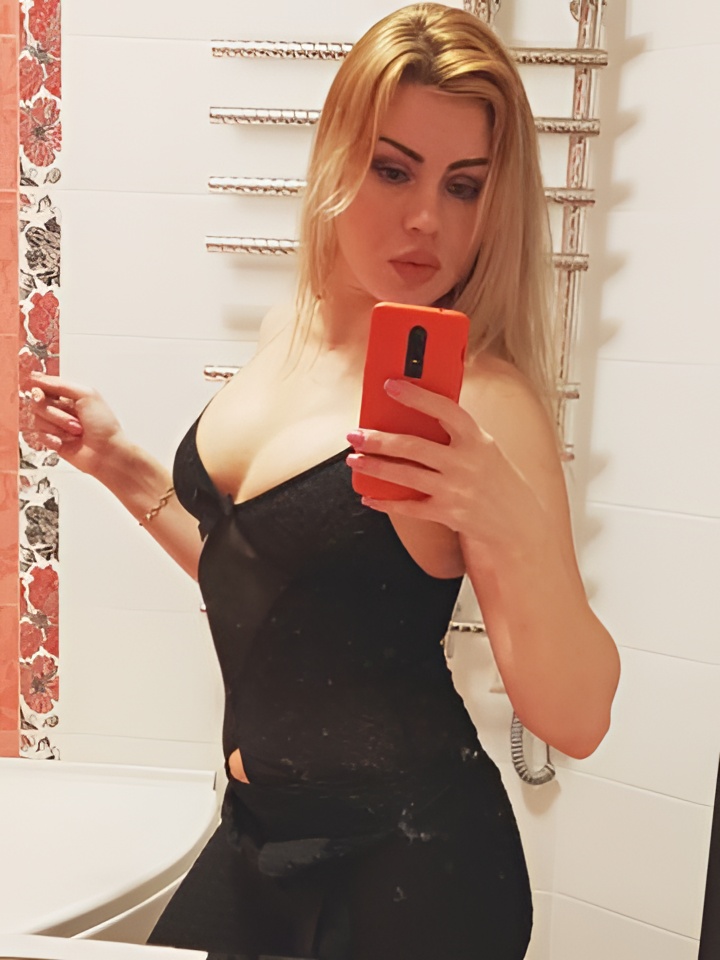 Каролина привлекальеная девушка из Чехова цена от 2500 руб