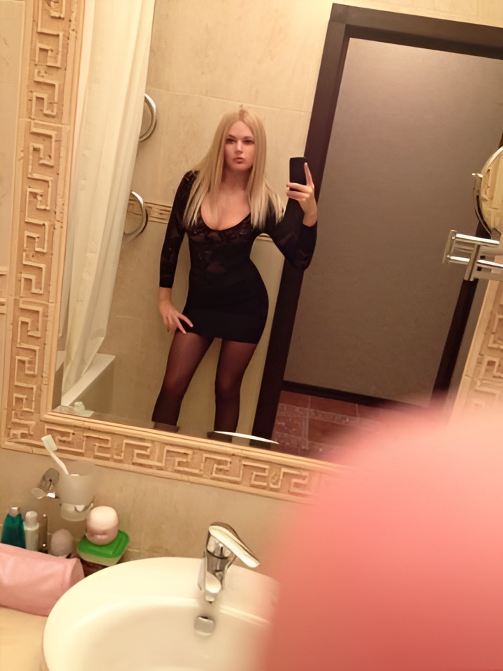 Лариса привлекальеная девушка из Чехова цена от 1500 руб