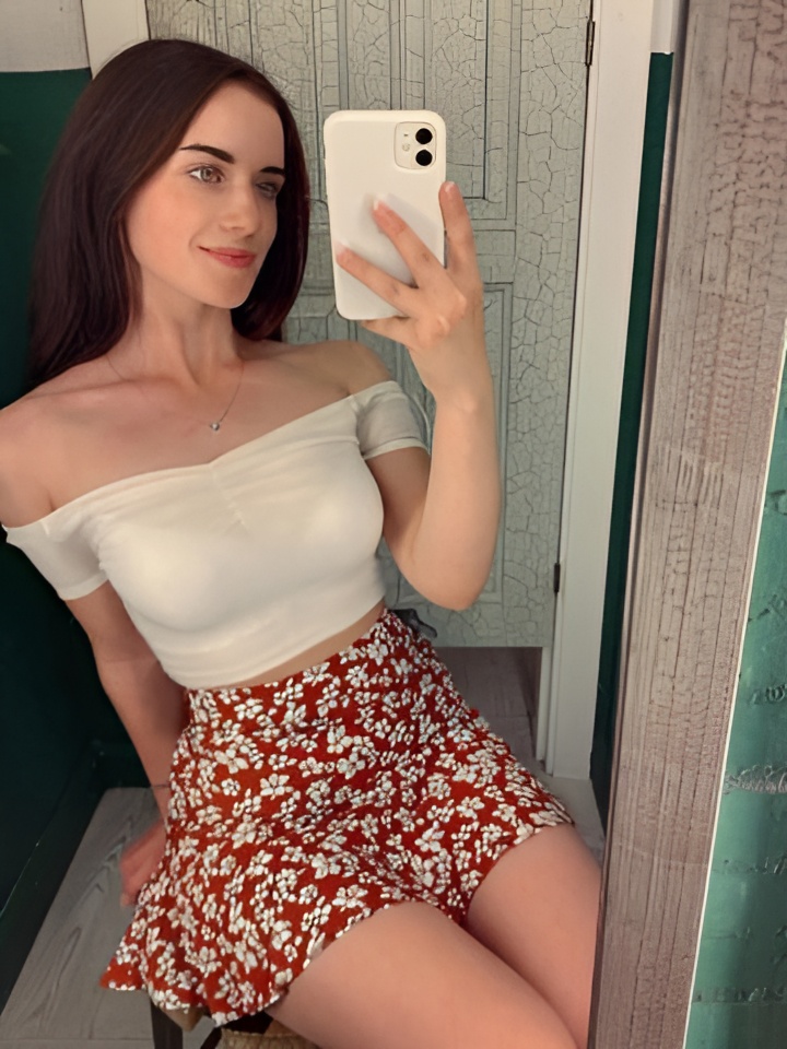 Ядвига привлекальеная девушка из Чехова цена от 2000 руб