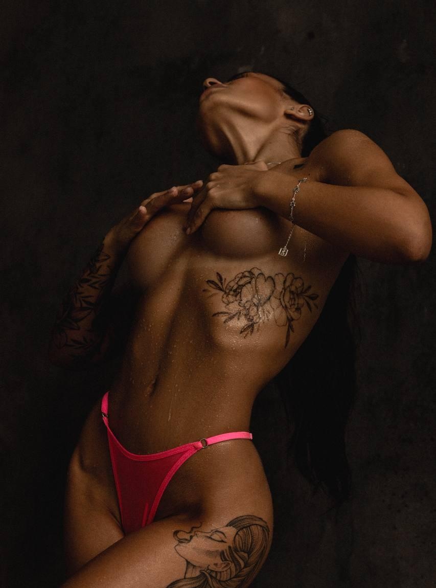 Юлька привлекальеная девушка из Чехова цена от 11000 руб