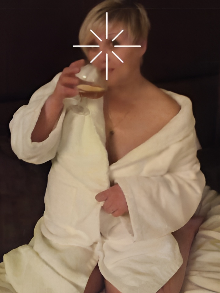 Индивидуалка Эмма, доступна для личного знакомства от 2500 руб