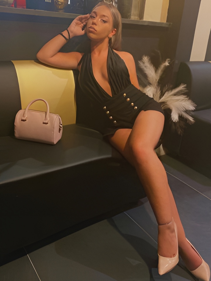 Индивидуалка Кира, доступна для личного знакомства от 2000 руб