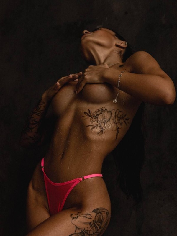 Юлька привлекательная девушка из Чехова цена от 11000 руб